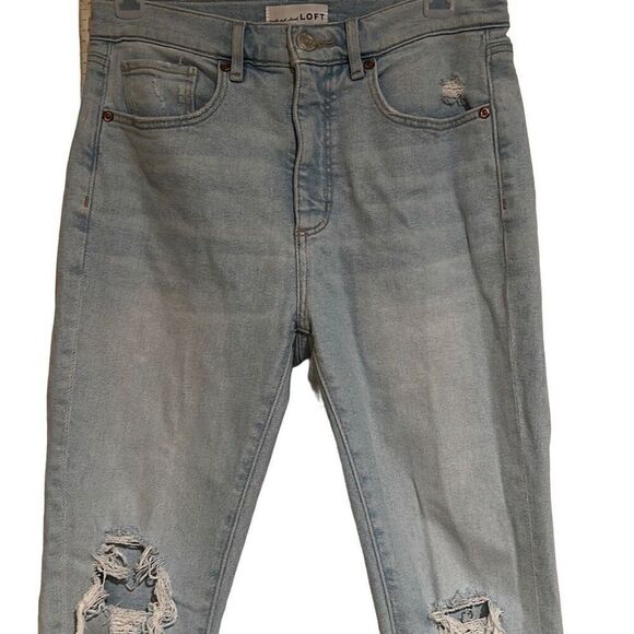 LOFT Ladies Size 28P Light Wash Distressed High Waist Raw Hem Skinny Ankle Jeans - Picture 6 of 14